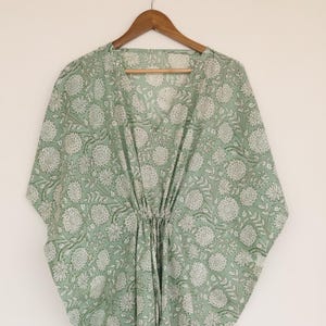 Floral Cotton Kaftan Dress: Indian Boho Maxi Cover-Up