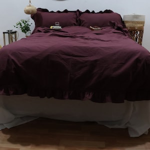 Handmade Maroon Ruffled Cotton Duvet Cover Set: 3-Piece Bedding