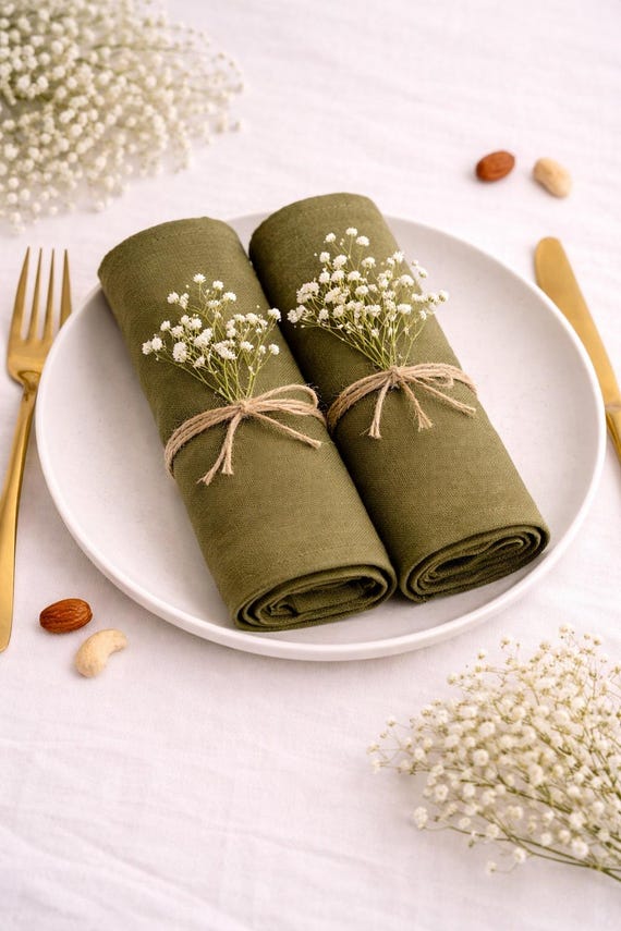 Olivgrüne Baumwoll-Servietten (100er Pack): Stonewashed Dinner Servietten
