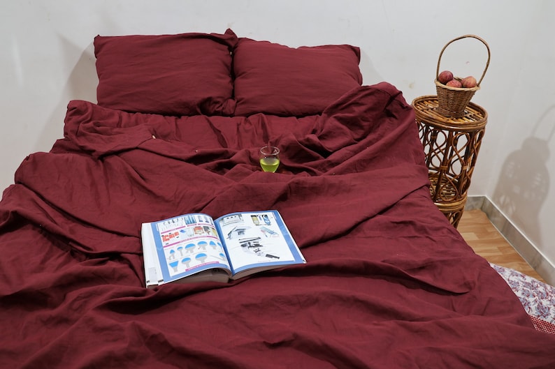 Linen duvet cover with buttons in Deep Burgundy / Washed soft linen king bedding / Natural stonewashed queen/ custom size linen duvet cover image 3