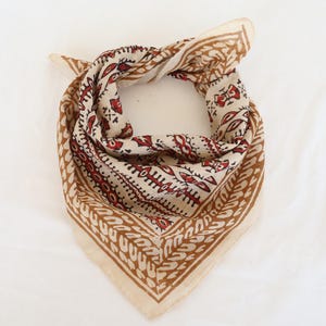 Handgemachte Bandana aus Baumwolle mit Blockprint: Boho Halstuch