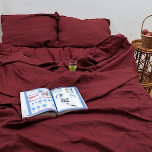 Handmade Burgundy Washed Cotton Duvet Cover Set with Coconut Buttons