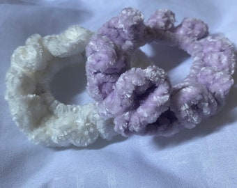 2 pack velvet crochet scrunchies white and lavender