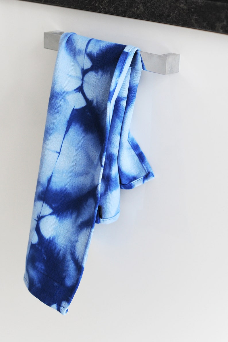 Cotton tea towel Blue cotton hand towel Kitchen decor Gift for her Set of tea towels Scandinavian towels Modern Tie Dye kitchen Towels