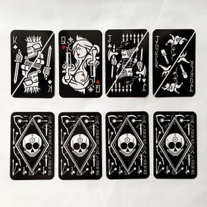 Zen Devils - Juego de cartas de combate cuerpo a cuerpo The Royalty Techwear Warcore Dark Tactical Skull King Queen Jack Joker