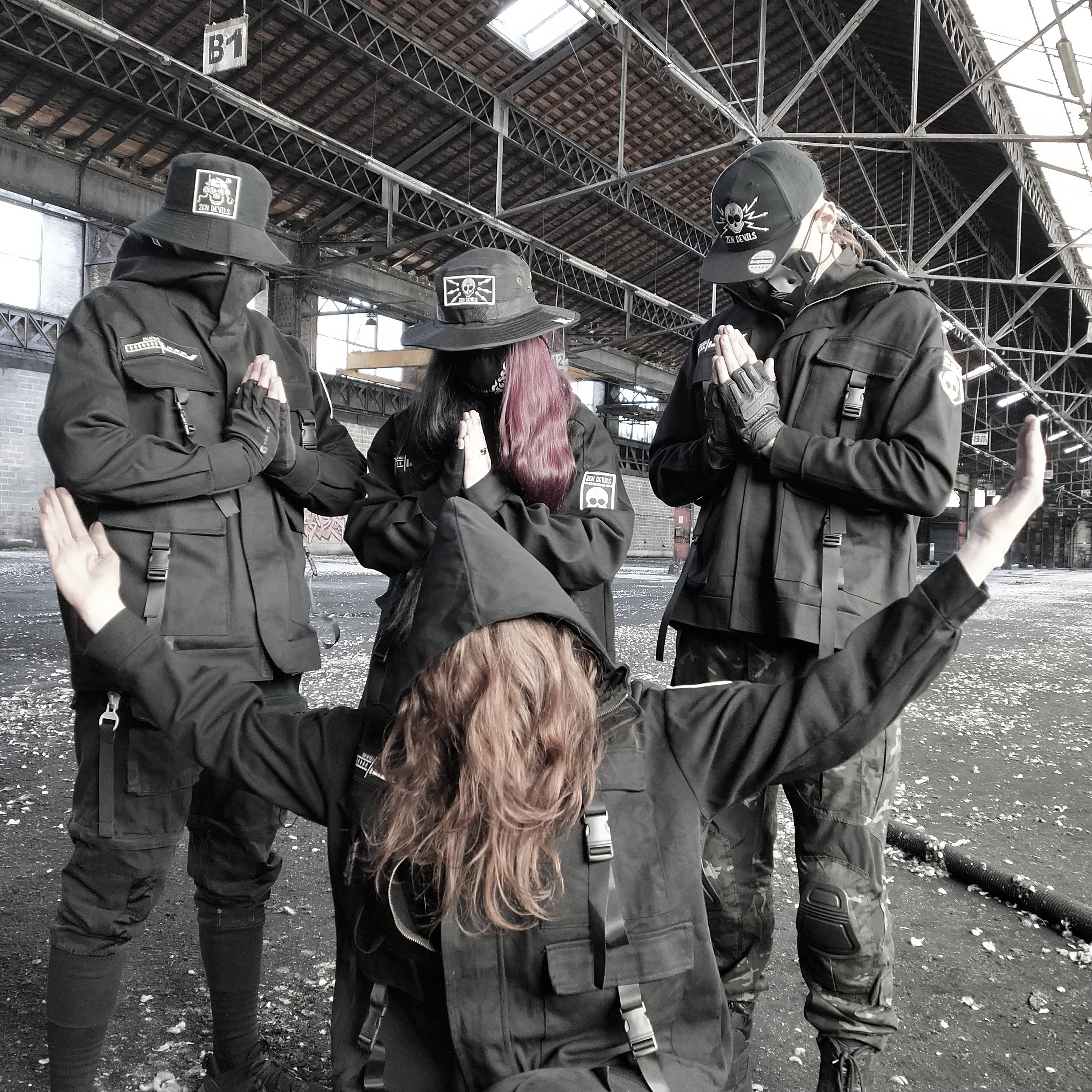 Veste Techwear Zen Devils Black Mass - Parka Tactique à Capuche - Noir - Taille Unique