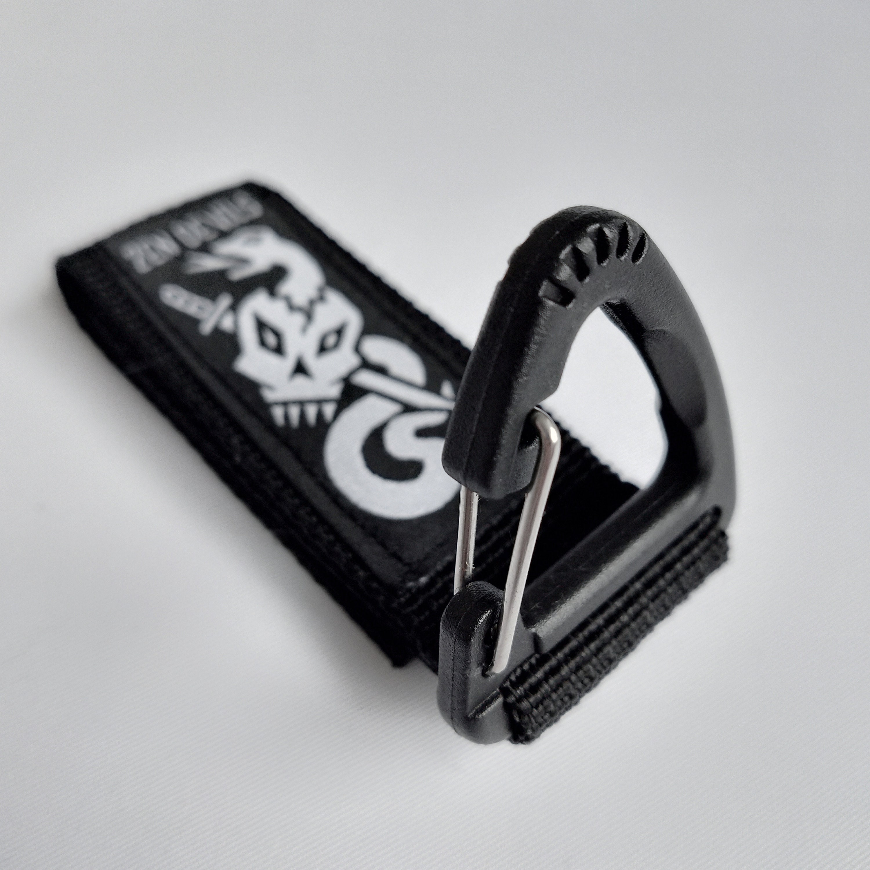 Zen Keychain Zen Devils - the Death Tactical Molle Keychain (black) Skull Katana ...