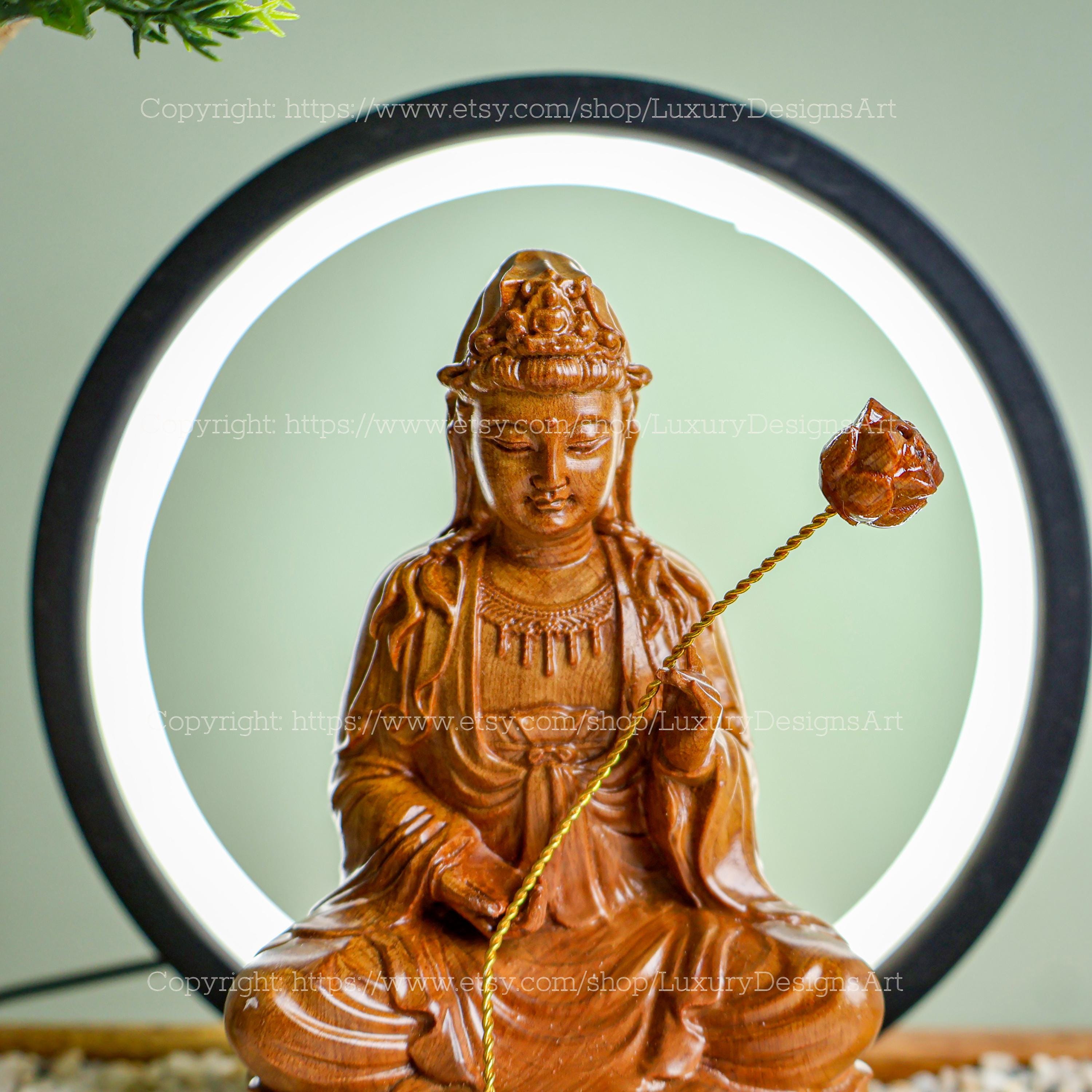 仏像 家庭用小型 木製座像 蓮の花を持つ観音菩薩像 観音、観音、観音像