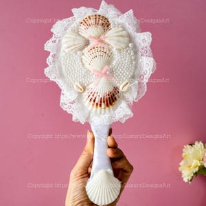 Specchio a conchiglia con anima di sirena Specchio a conchiglia Regalo per lei Oceano Unico artigianale Specchio a conchiglia con sirena Specchio per matrimonio Conchiglia naturale M10