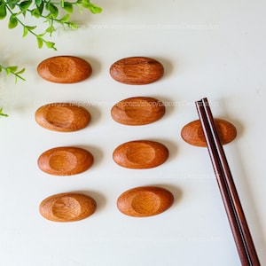 Natural Rosewood Chopstick Rest, Solid Wood Chopstick Rest, Oval Chopstick Rest Perfect for Japanese Dining R19 (Only Chopstick Rest) Gift