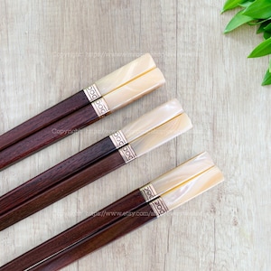 Palillos chinos de madera personalizados hechos a mano con nácar y nombre grabado Super VIP, regalo de Navidad, palillos chinos cuadrados japoneses de Corea, reutilización segura