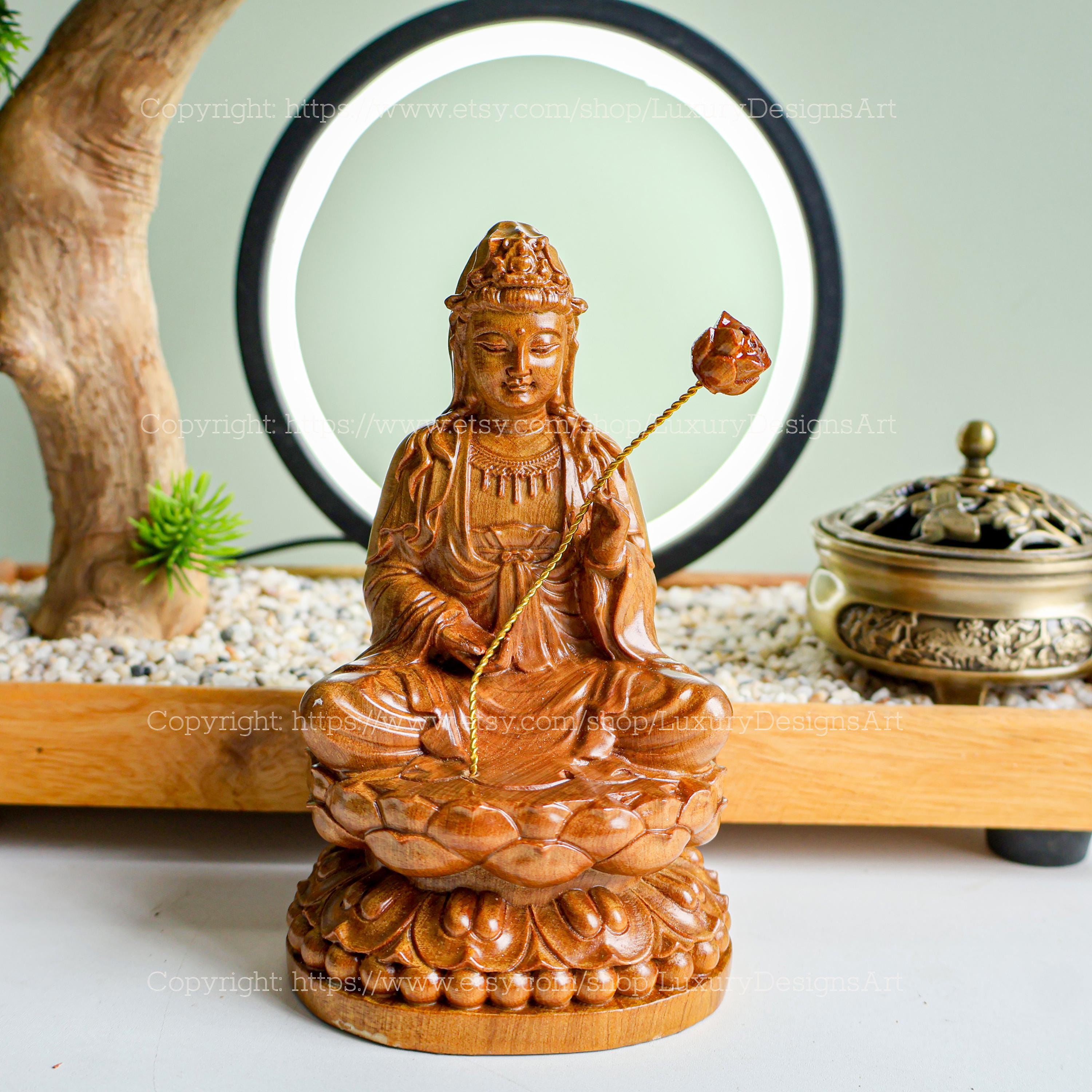 仏像 家庭用小型 木製座像 蓮の花を持つ観音菩薩像 観音、観音、観音像