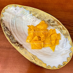 RARE Mother of Pearl Seashell Dish Copper Trim Jewelry Tray for Candy Dish, Home Décor, Collectible Dish Flower Decorative Giant Shell Dish