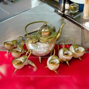 Mother-of-Pearl Teapots and Cups with Bronze Edges and Copper Coating Home Decor Cups for Serving Wine Sea Snail and Seashell Designs
