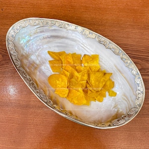 Mother of Pearl Seashell Dish Sliver Trim Jewelry Tray for Candy Dish, Home Décor, Collectible Dish Flower Decorative Giant Shell Dish