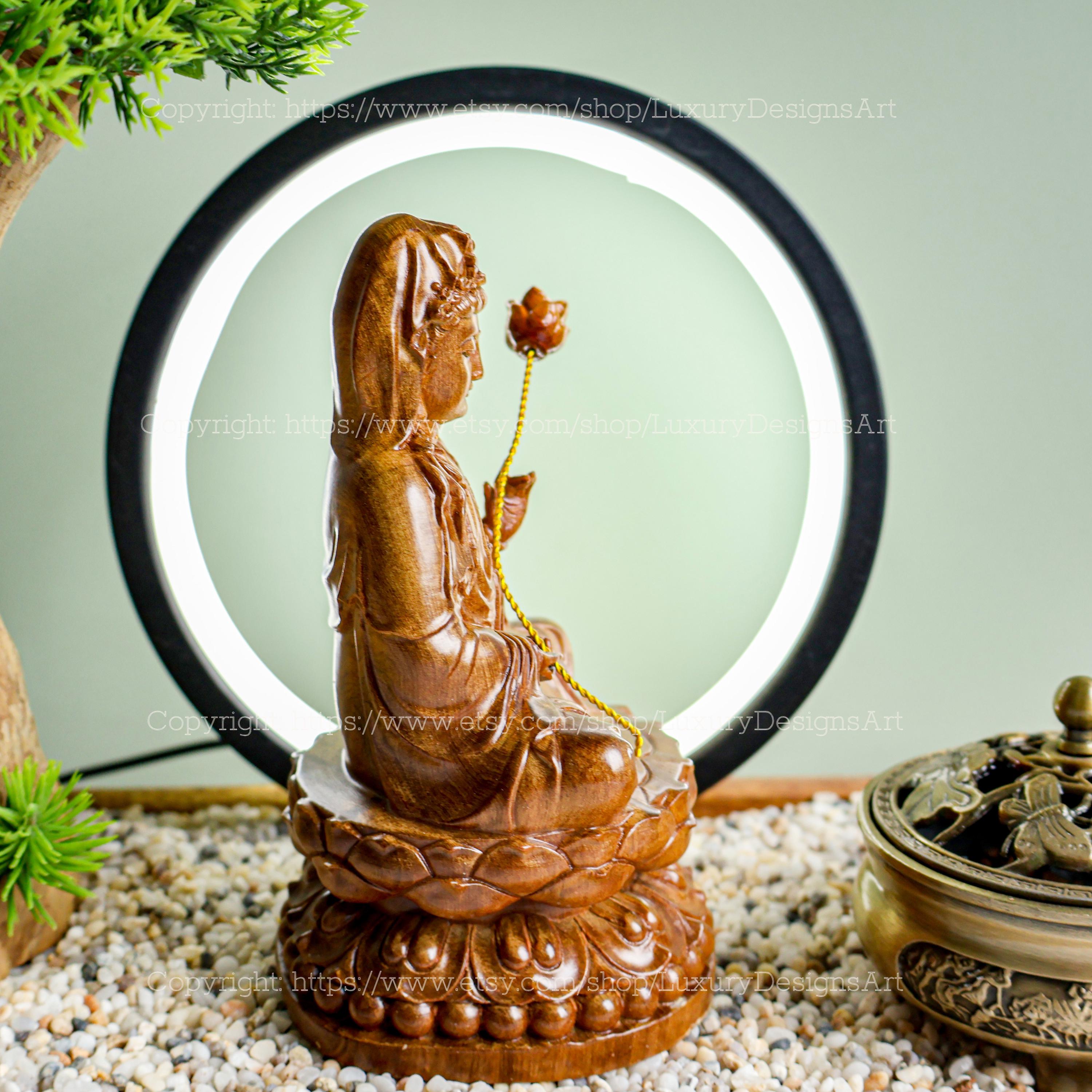 仏像 家庭用小型 木製座像 蓮の花を持つ観音菩薩像 観音、観音、観音像