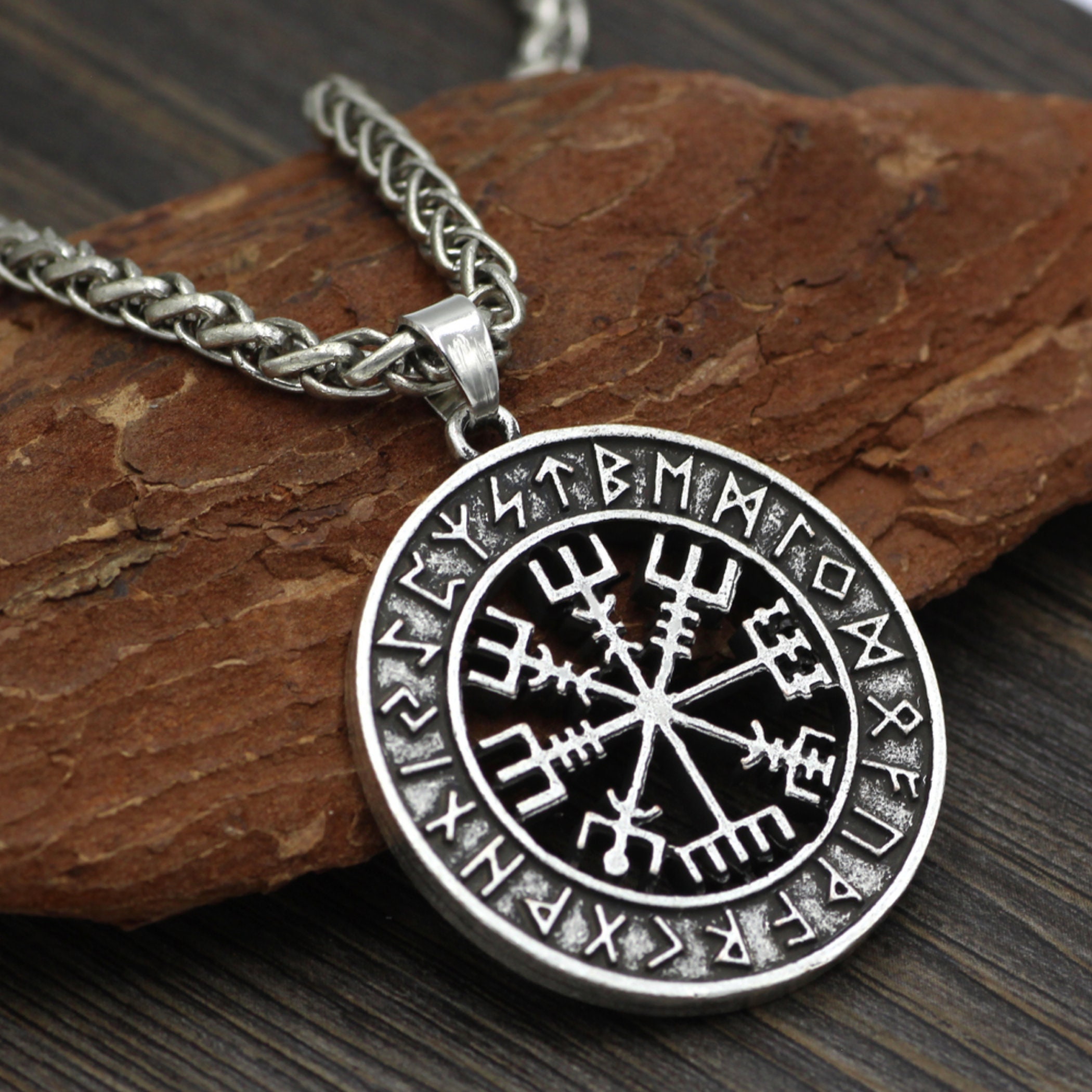 Helm of Awe Odin Logo Compass Pendant Necklace Rune Amulet - Etsy