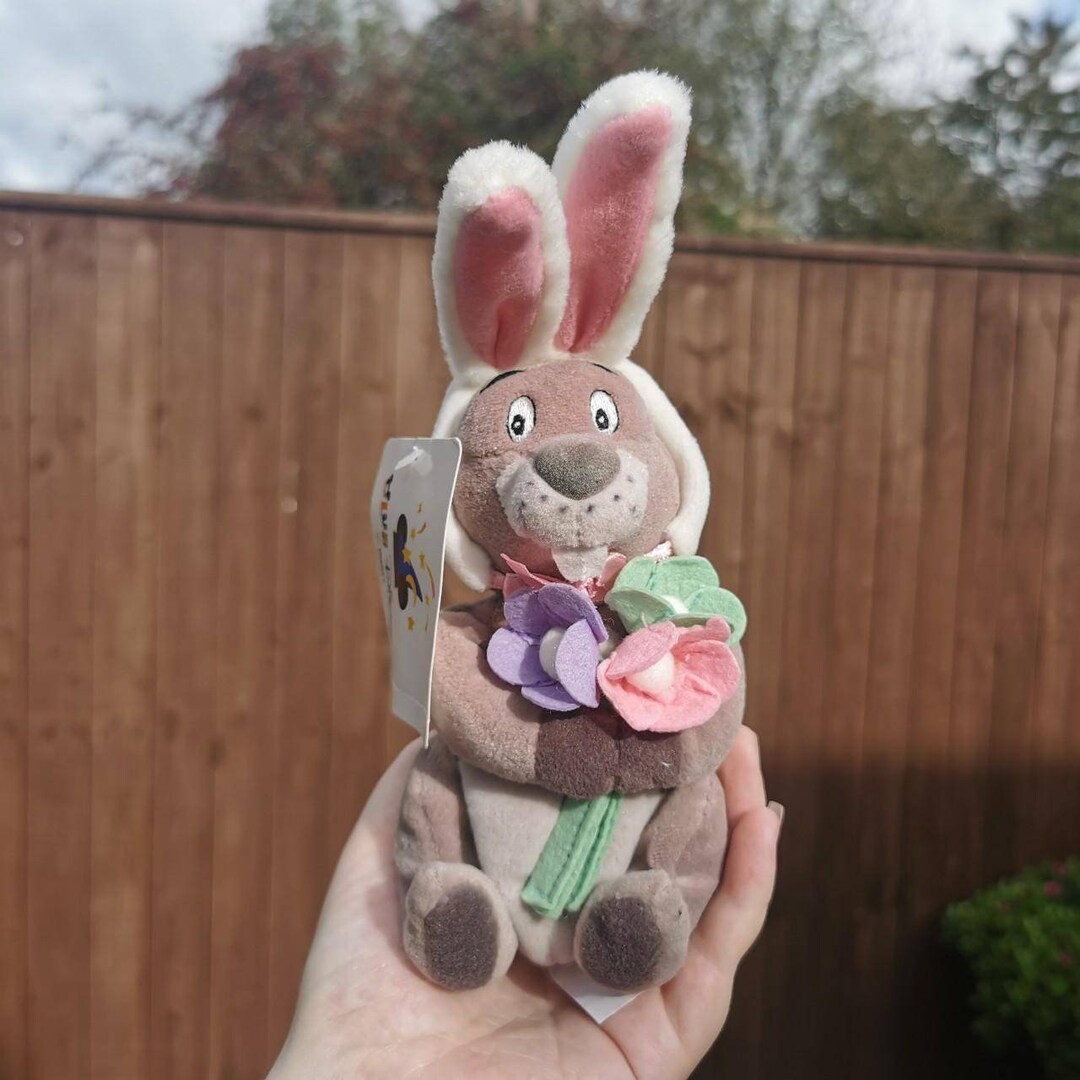 Vintage Disney Winnie the Pooh Gopher Easter Bunny Rabbit. Mini Bean ...