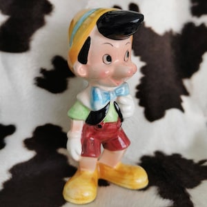 RARE Vintage ceramic Pinnochio figurine decoration. Walt Disney Production Japan.