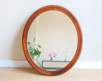 Grande specchio in legno di teak, specchio da parete ovale, moderno di metà secolo, design anni '60, specchio in legno olandese, appeso a parete retrò