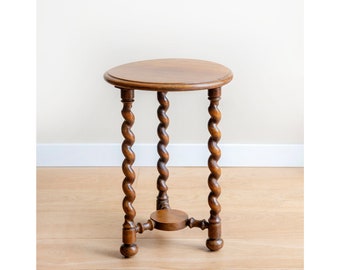 Round Barley Twist Table, Antique Dark Brown Wooden Side Table With Turned Legs, 1920s Carved Coffee Table, Plant Stool