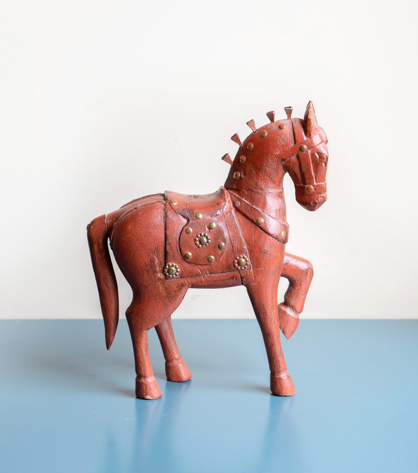 アンティークインド馬、古い木製像、インド製、手描きの