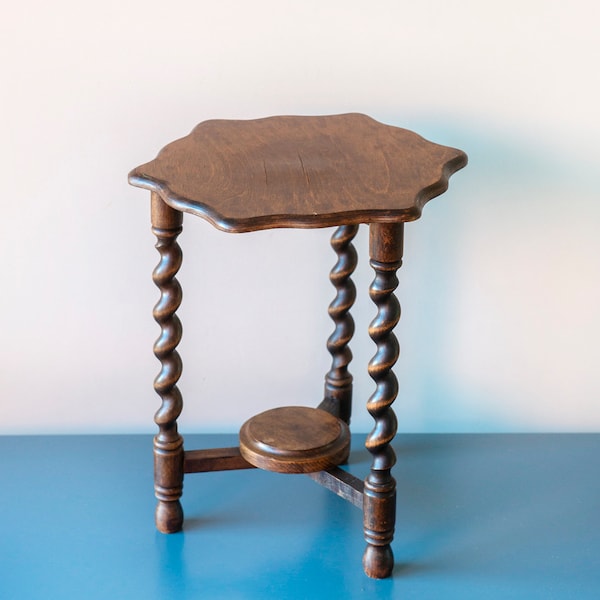Barley Twist Table With Scalloped Edge, Antique Plant Stool With Turned Legs, Victorian Wooden Side Table, Dark Brown Plant Stand