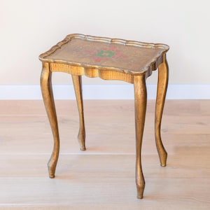 Florentine Gilded Side Table, Italian Additional Ornament Table, Gold Leaf Coffee Table With Scalloped Edge, Rococo