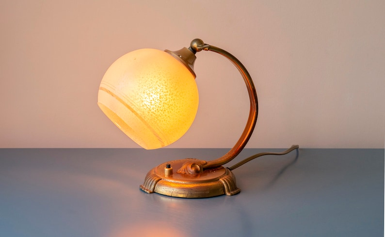 Lámpara de mesa Art Déco con cuello de cisne, lámpara de cristal de globo esmerilado antiguo, lámpara de escritorio dorada decorativa, lámpara de cabecera de estilo victoriano imagen 3