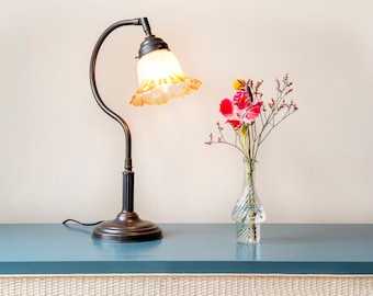 Lampe de table en verre floral, lampe de bureau de style Art Nouveau, lampe à col de cygne en laiton Français, lampe florentine, décoration rustique