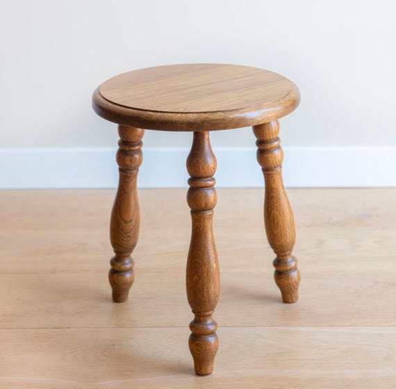 Antique Oak Stool – Rustic Tripod Side Table with Turned Legs, Farmhouse Decor