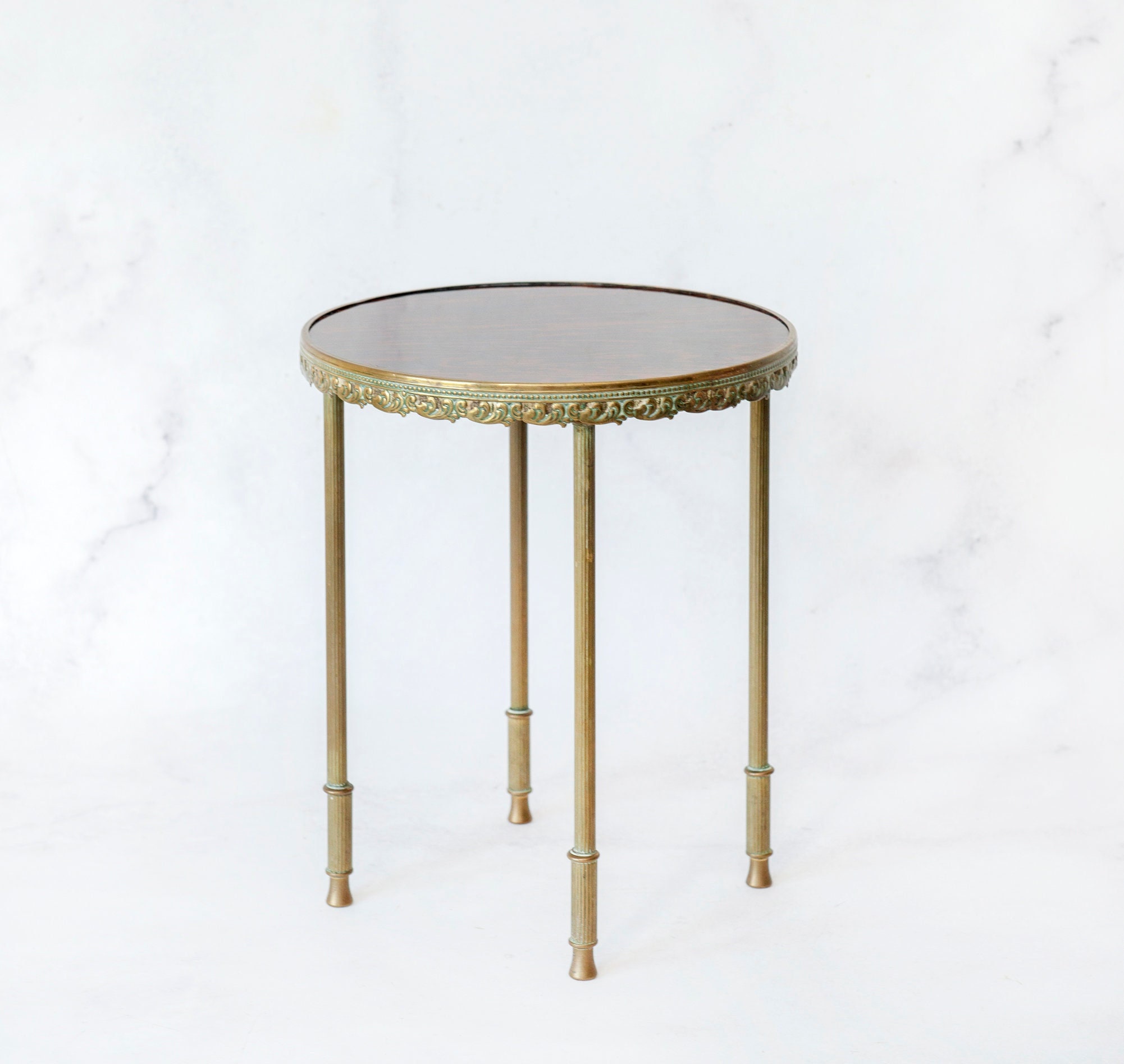 Antique round coffee table Etsy Nederland