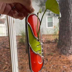 Large stained glass propagation station