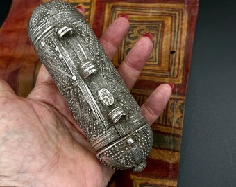 Museum Quality Antique Signed Silver Yemen Hirz Amulet Pendant Et1011