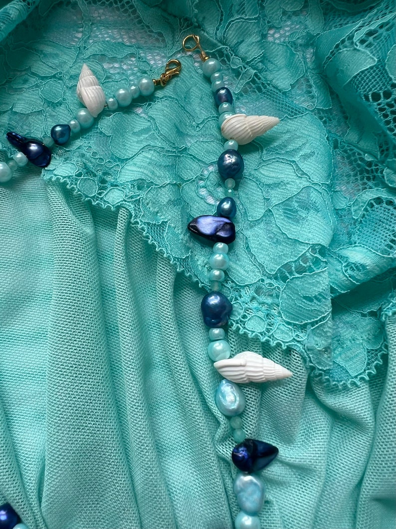 Pearl Beaded Necklace Mermaid Blue Shell image 4