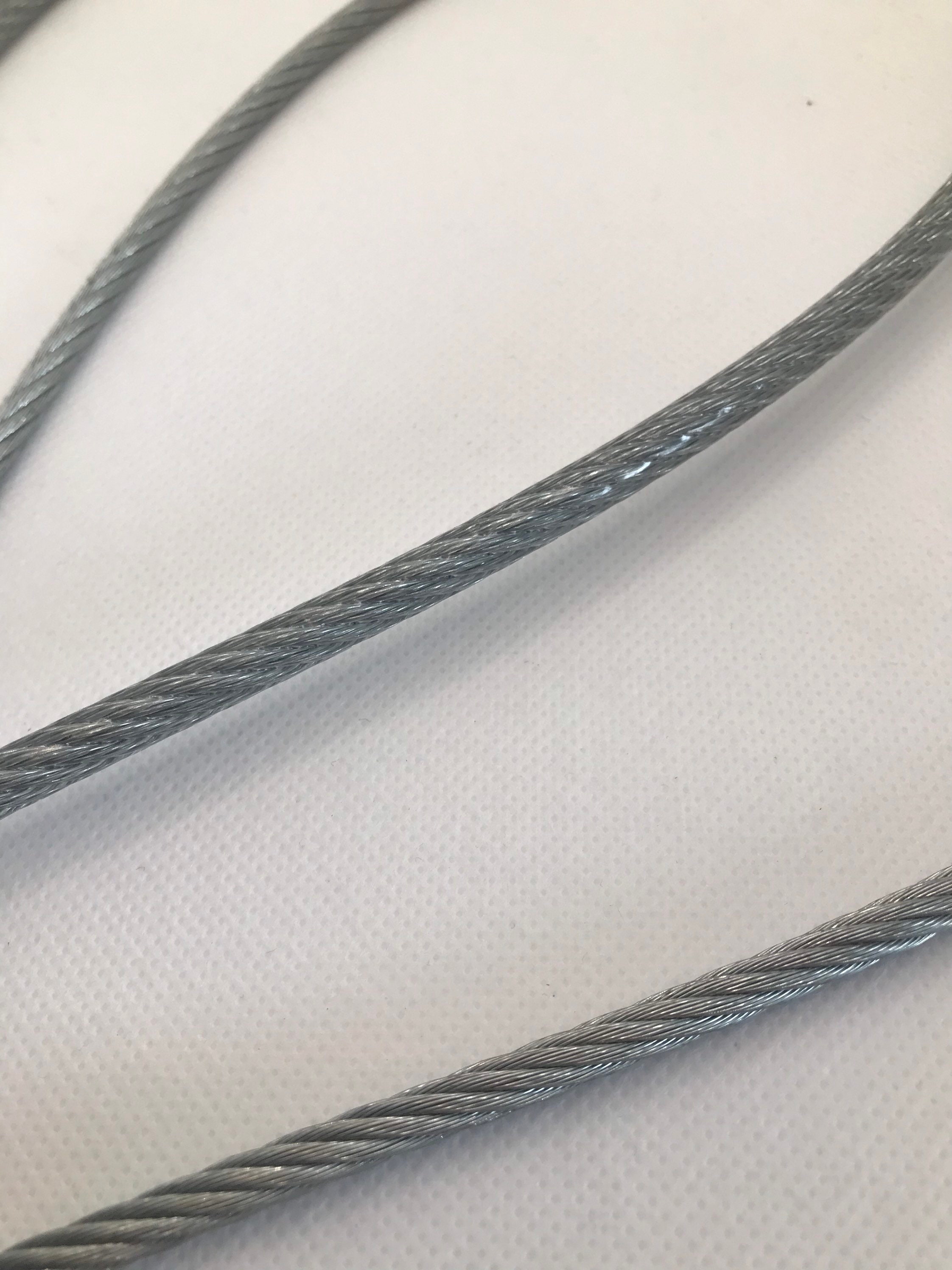 Twisted fFlexible Steel Cable Coated Loop, Vegan Friendly
