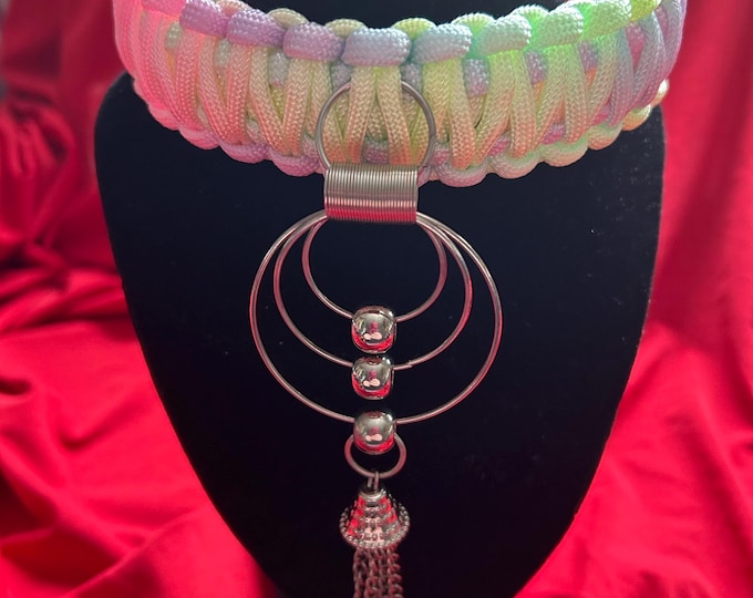 SALE - Paracord King Cobra Knot Choker: Drop circle pendant design