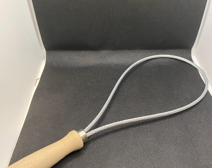 Twisted Flexible Steel Cable Uncoated Loop Wooden Handle