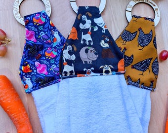 Modern Kitchen Hanging Hand Towel for Laundry, caravan, bathroom. 100% cotton with a timber disk 3 pack animals