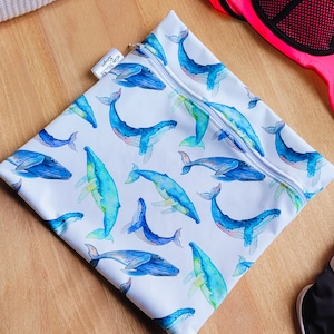 Personalisierte Wale wasserdichte Swim & Wet Bag | Trenne Nasse und Trockene Kleidung Schwimmkurs, schmutzige Kleidung, Kinder Schule, Turnbeutel, Strandtasche