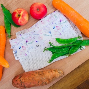 lightweight cotton reusable produce bags | farmer market fruit and vegetable bags with zipper | fridge food storage & great gifts Springtime
