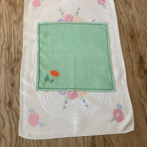 Damask Table Piece and Fabric Square / Damask Tablecloth / Damask Table center / Damask table centre / Vintage tablecloth / Vintage damask
