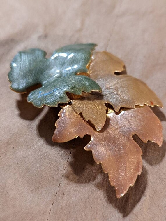 Vintage Tri-Color Brooch with Beautiful Leaves. L… - image 5