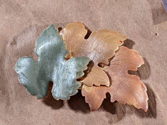 Vintage Tri-Color Brooch with Beautiful Leaves. L… - image 3