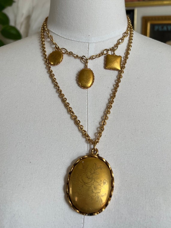 Vintage Gold Tone Pendant & Charm Necklaces - image 6
