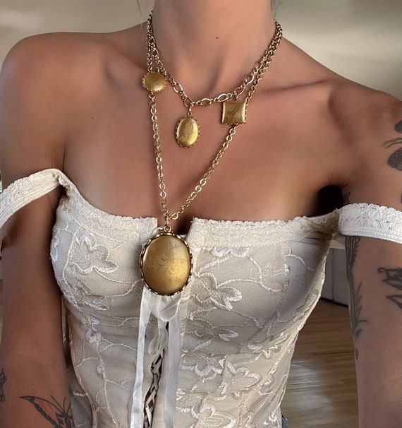Vintage Gold Tone Pendant & Charm Necklaces - image 1