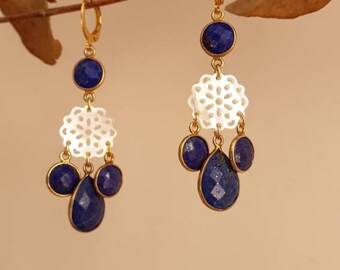 Boucles CONSTELLATION nacre et Lapiz lazuli