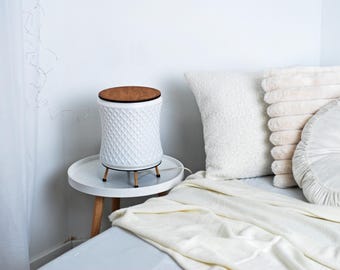 Moderne 3D-geprinte tafellamp met houten voet, minimalistische bedlamp, sfeernachtlampje, uniek slaapkamerdecor, cadeau voor haar