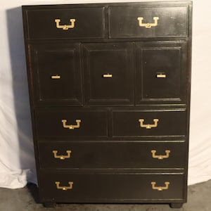 Vintage Artefacts Campaign Henredon Fine Furniture Dresser / Chest