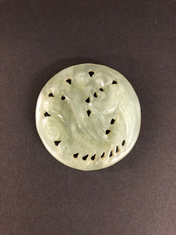 Antique Chinese hand carved jade medallion featuring … - Gem